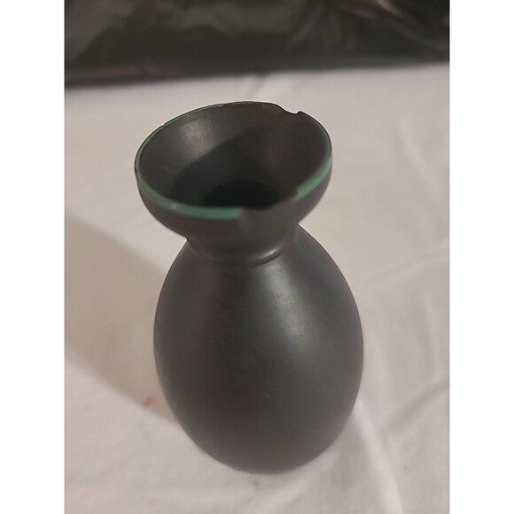 Vintage Small Wedgwood Black Basalt Kenlock Ware Bud Vase w/Hand Painted Design - Picture 4 of 6